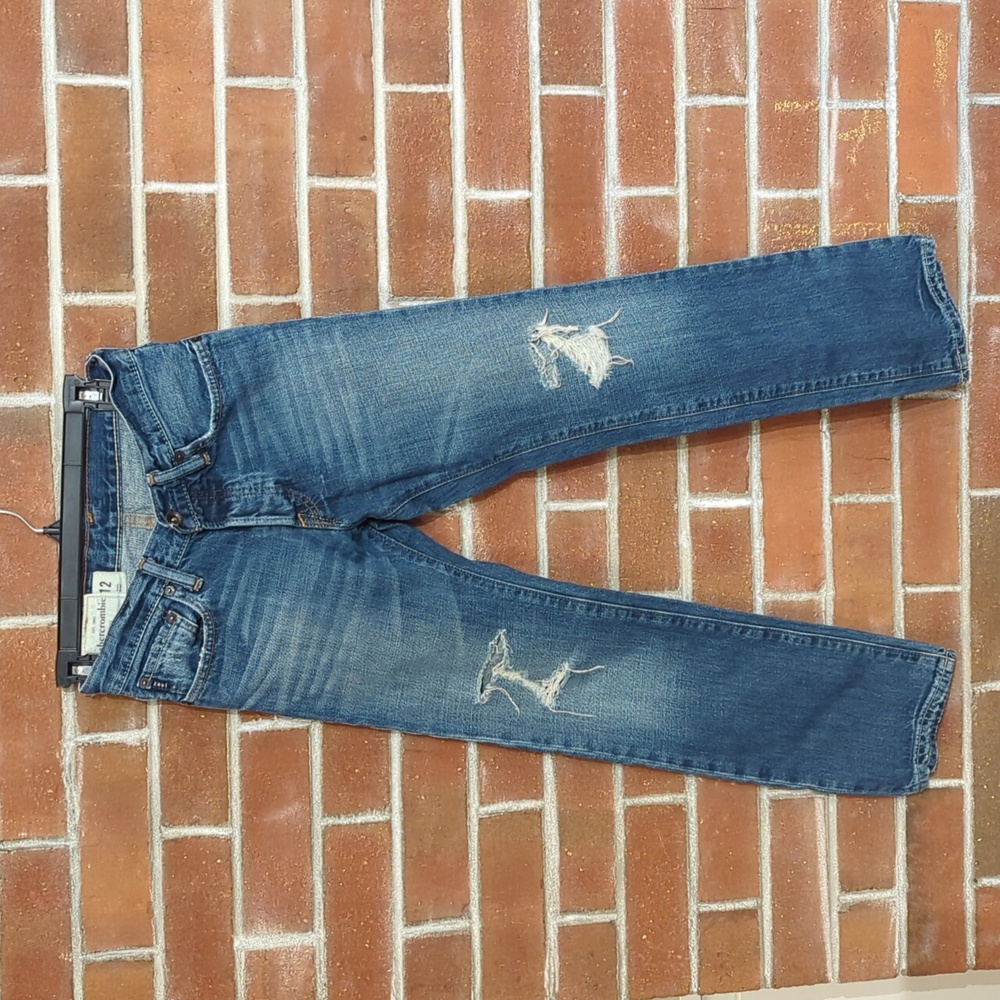 Abercrombie Kids Jeans size 12 Straight Cut, Fringe Rip Knees, Distressed